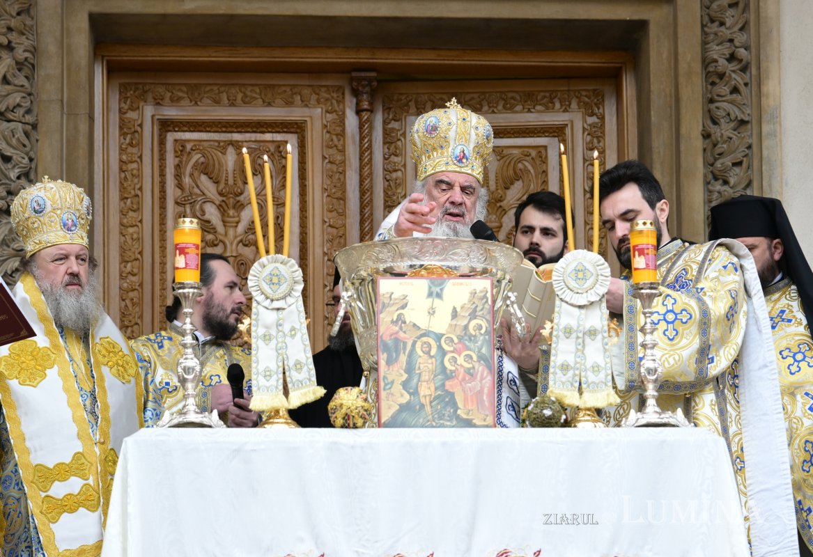 Dumnezeiasca Arătare celebrată pe Colina Bucuriei 352276