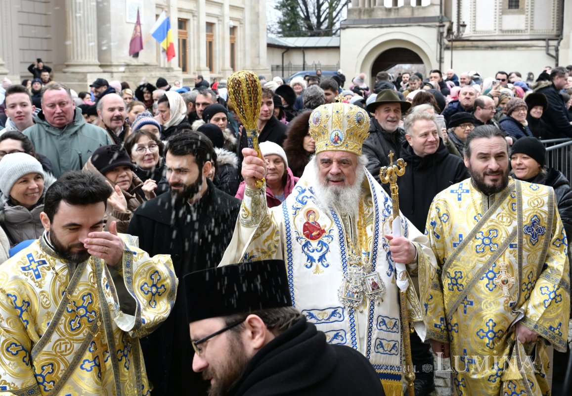Dumnezeiasca Arătare celebrată pe Colina Bucuriei 352277
