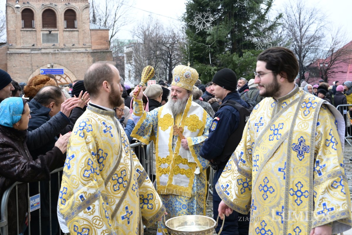 Dumnezeiasca Arătare celebrată pe Colina Bucuriei 352278