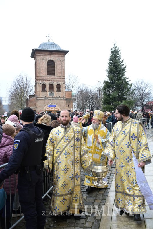 Dumnezeiasca Arătare celebrată pe Colina Bucuriei 352279