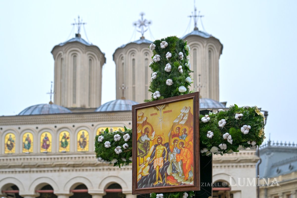 Dumnezeiasca Arătare celebrată pe Colina Bucuriei 352286