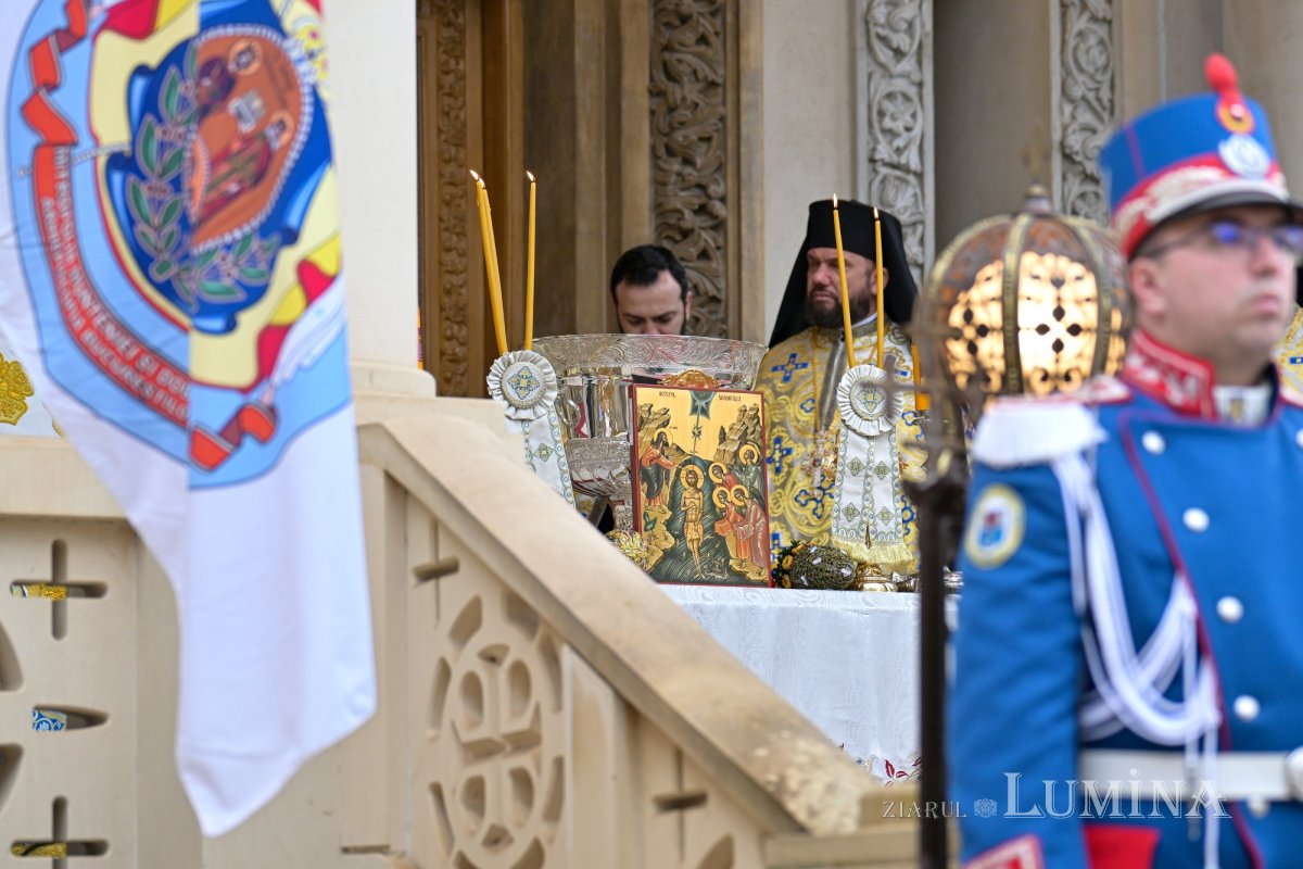 Dumnezeiasca Arătare celebrată pe Colina Bucuriei 352287