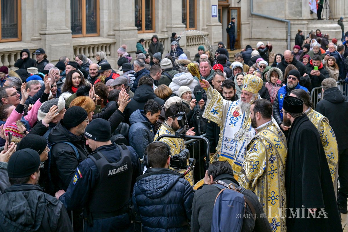 Dumnezeiasca Arătare celebrată pe Colina Bucuriei 352306