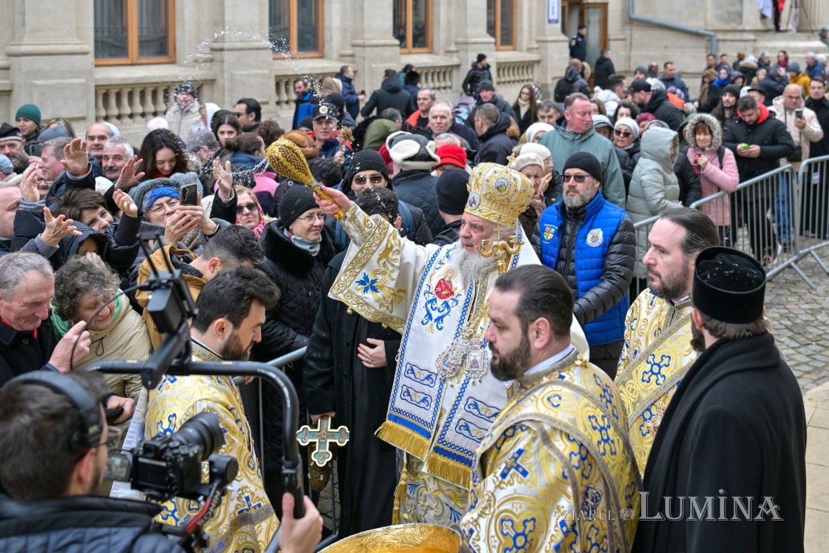 Dumnezeiasca Arătare celebrată pe Colina Bucuriei 352307