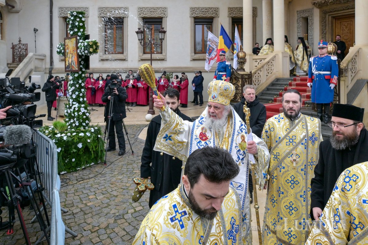 Dumnezeiasca Arătare celebrată pe Colina Bucuriei 352308
