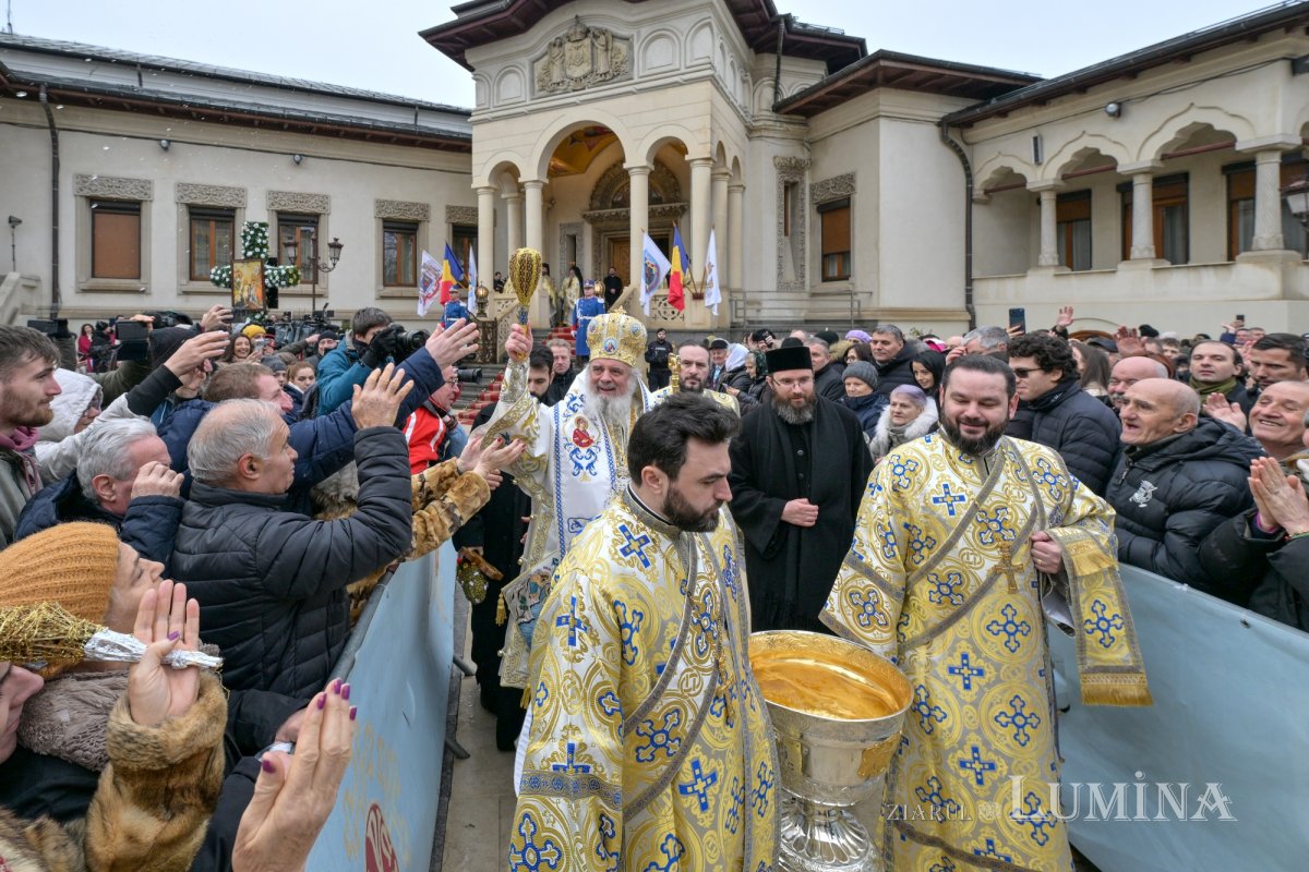 Dumnezeiasca Arătare celebrată pe Colina Bucuriei 352309