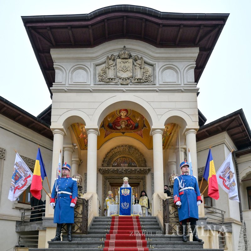 Sclipirile Luminii: Praznicul Botezului Domnului la Catedrala Patriarhală 352469