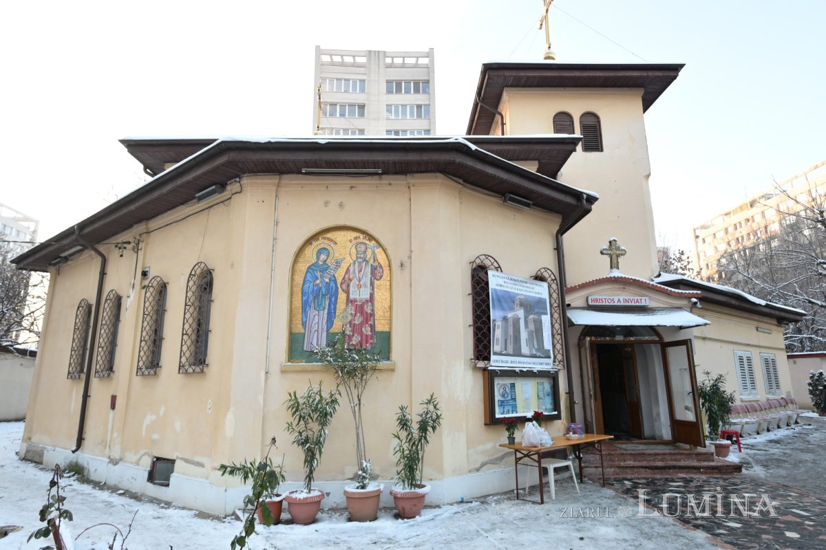 Două sfinte mucenițe cinstite la Parohia „Sfântul Calinic”-Titan 352640