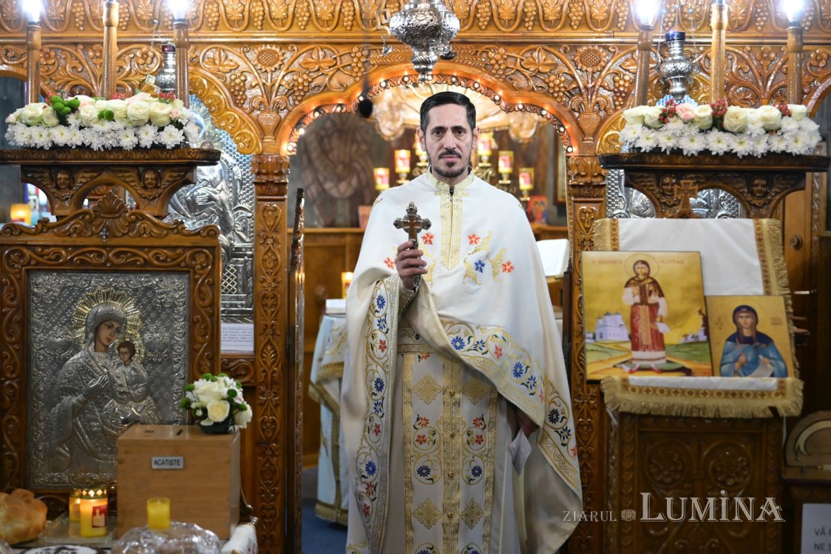 Două sfinte mucenițe cinstite la Parohia „Sfântul Calinic”-Titan 352649