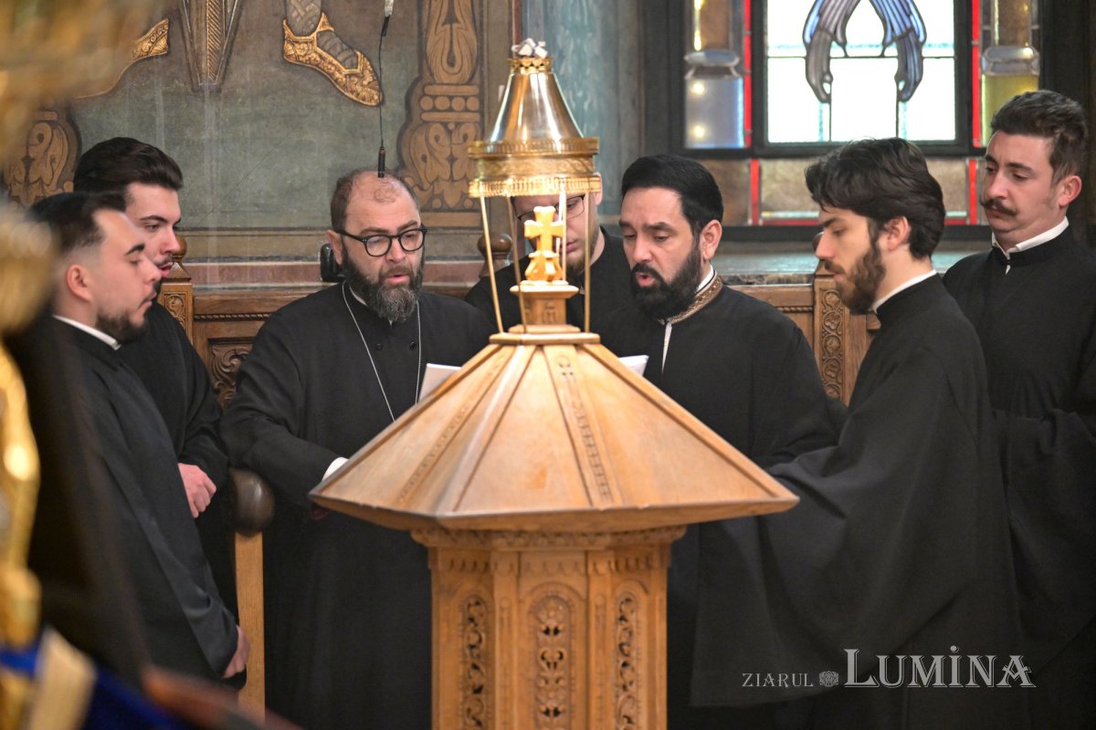 Omagiu la ceas de pomenire pentru Mihai Eminescu 352850