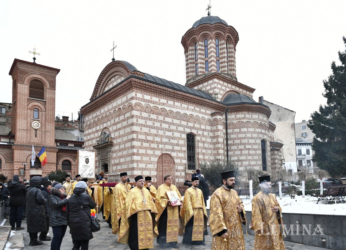 Procesiune la Biserica Domnească din Capitală în ajunul hramului 353013
