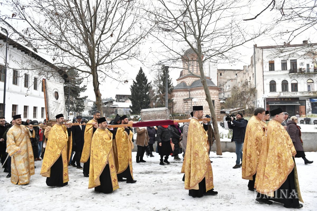 Procesiune la Biserica Domnească din Capitală în ajunul hramului 353019