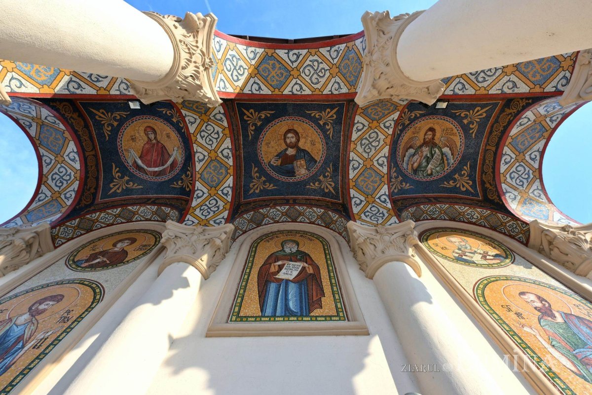 Sclipirile Luminii: Biserica Măicăneasa din Bucureşti 352902