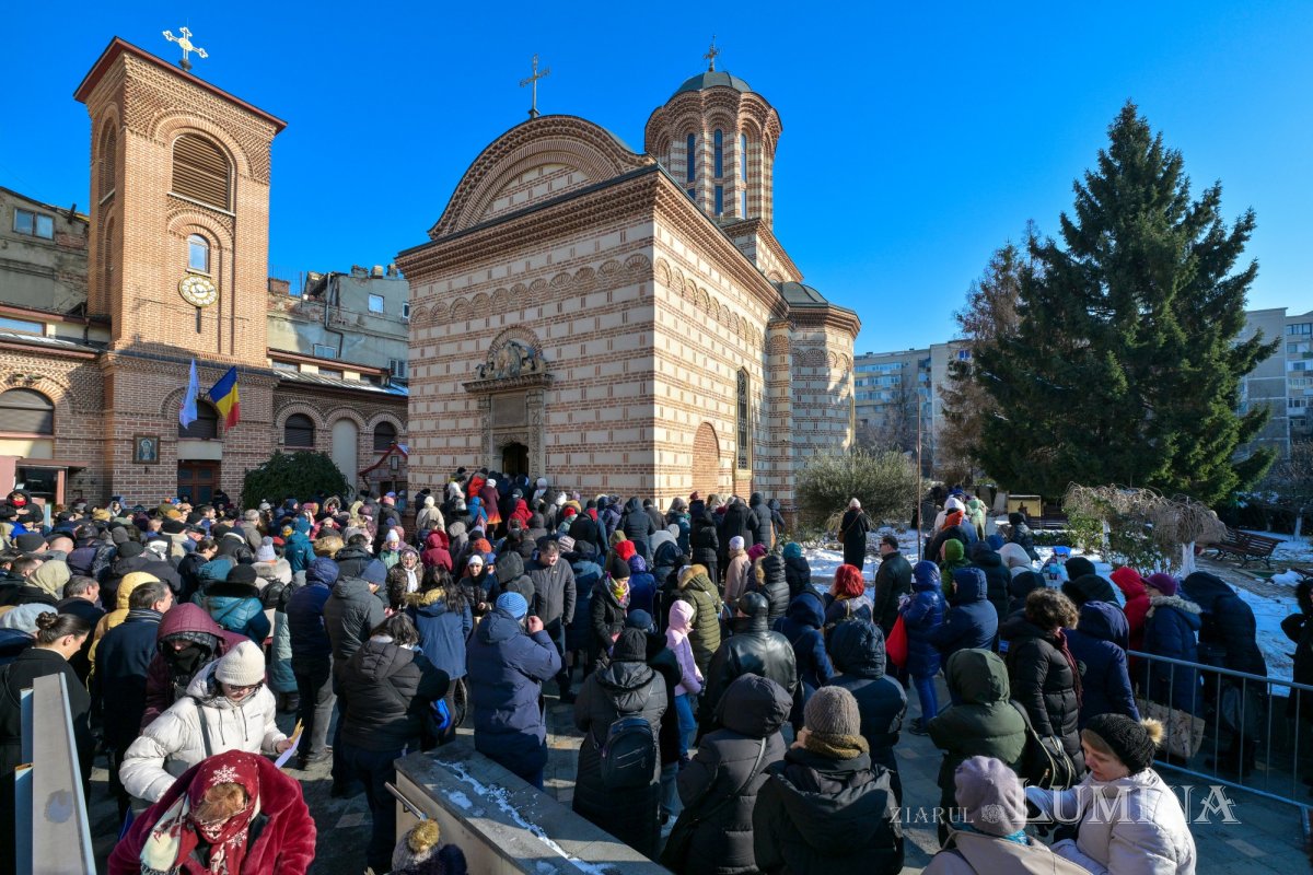 Prăznuire luminoasă la Biserica „Sfântul Anton”‑Curtea Veche 353058