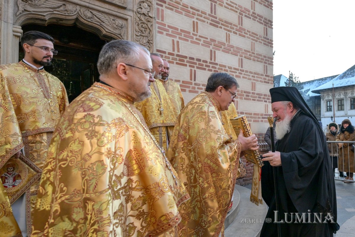 Prăznuire luminoasă la Biserica „Sfântul Anton”‑Curtea Veche 353061
