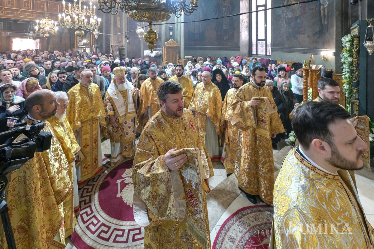 Prăznuire luminoasă la Biserica „Sfântul Anton”‑Curtea Veche 353069