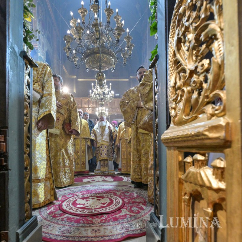 Prăznuire luminoasă la Biserica „Sfântul Anton”‑Curtea Veche 353070