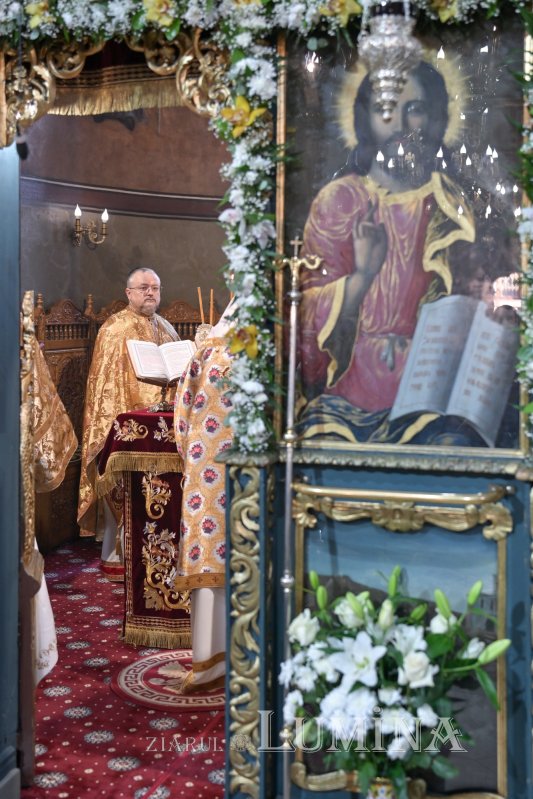 Prăznuire luminoasă la Biserica „Sfântul Anton”‑Curtea Veche 353079