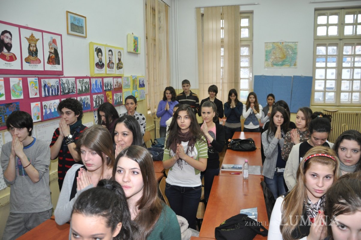 Participarea copiilor și a tinerilor la orele de Religie este un drept constituțional 353251