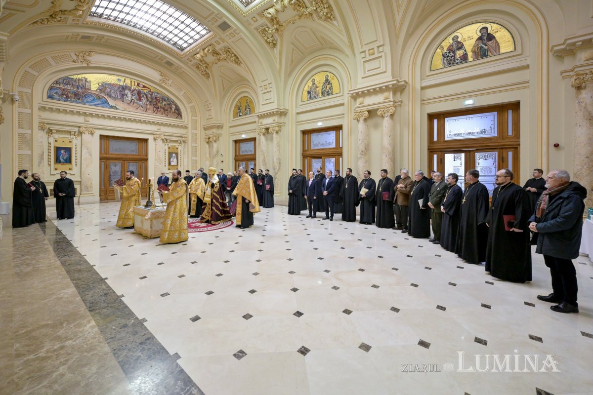 Adunarea eparhială a Arhiepiscopiei Bucureștilor 353460