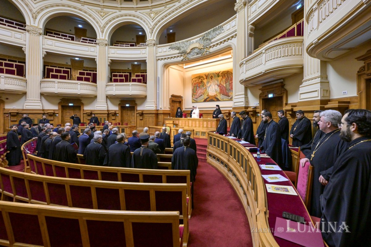 Adunarea eparhială a Arhiepiscopiei Bucureștilor 353462