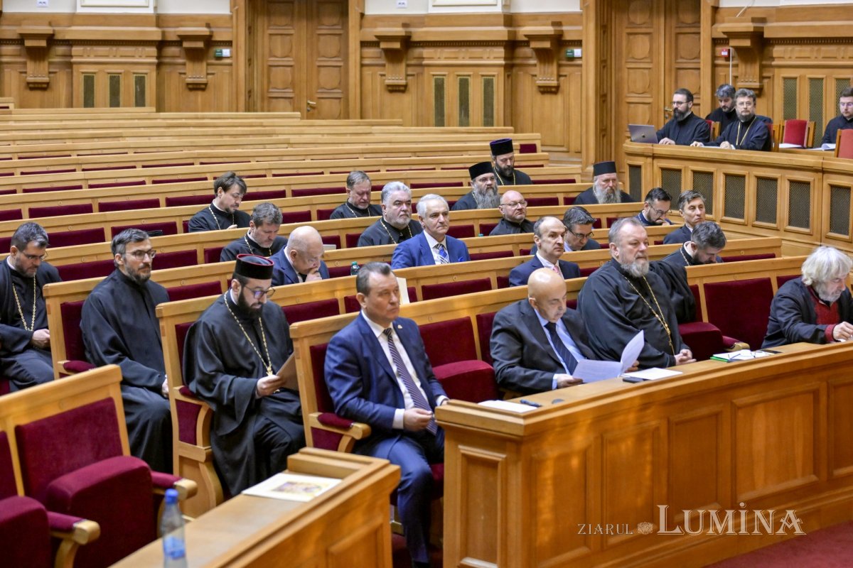 Adunarea eparhială a Arhiepiscopiei Bucureștilor 353465