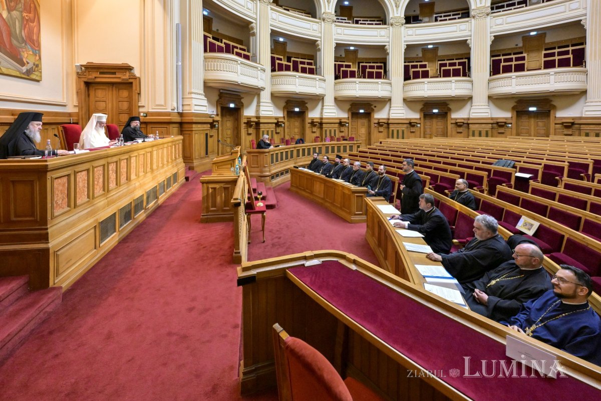 Adunarea eparhială a Arhiepiscopiei Bucureștilor 353468