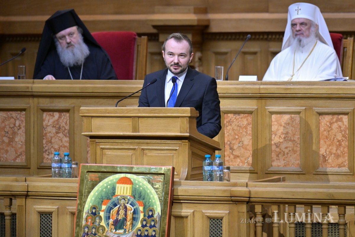 Adunarea eparhială a Arhiepiscopiei Bucureștilor 353481