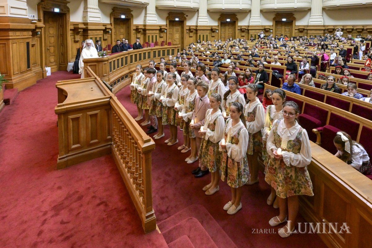 Centenarul Patriarhiei Române și proclamarea de noi sfinți români 353509