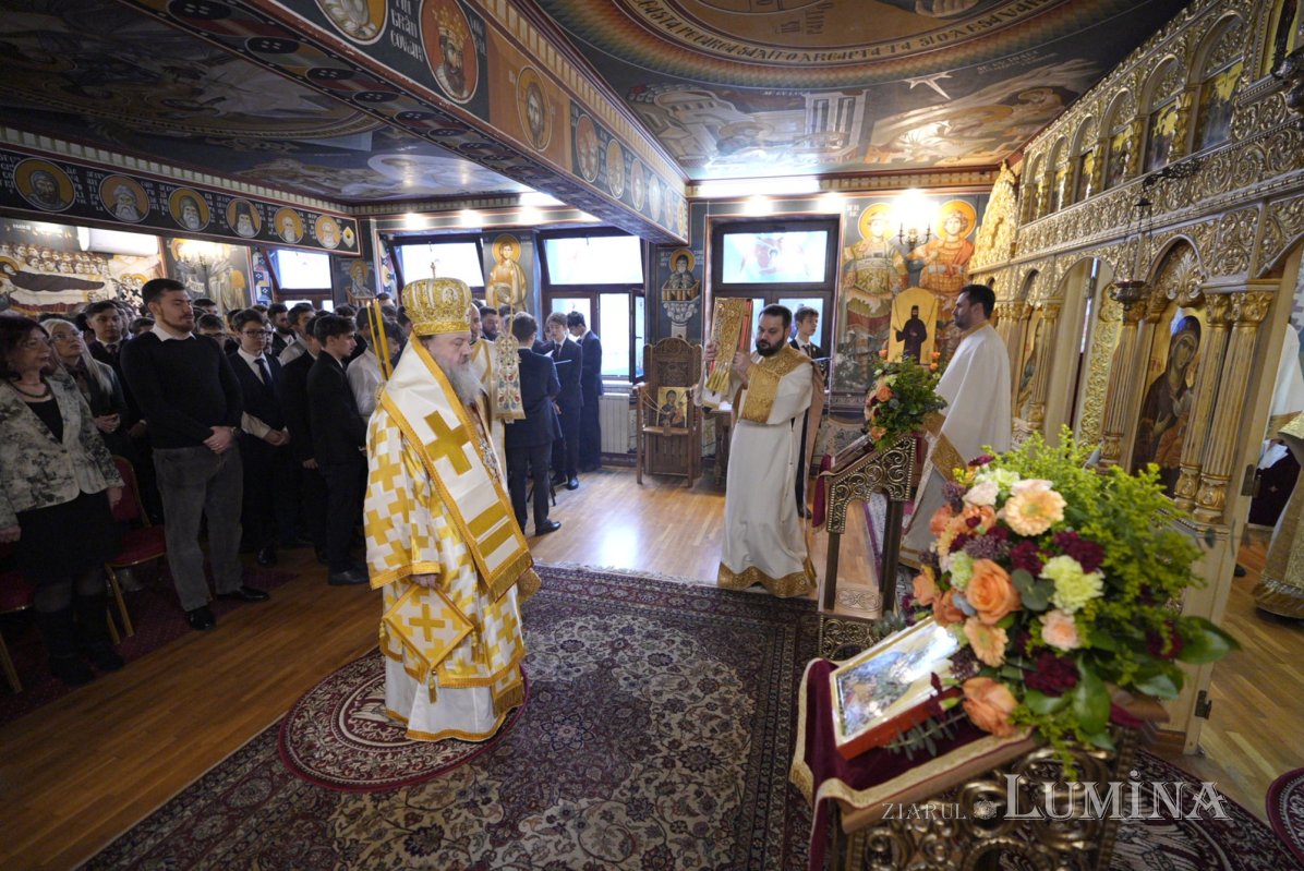 Seminarul Teologic din București și-a cinstit ocrotitorul 353659