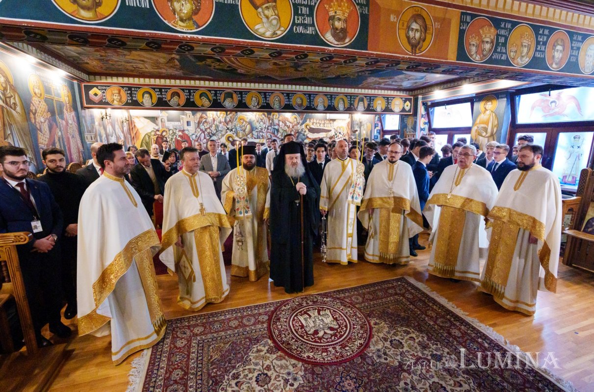 Seminarul Teologic din București și-a cinstit ocrotitorul 353684