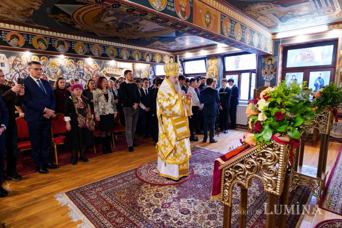 Seminarul Teologic din București și-a cinstit ocrotitorul 353686