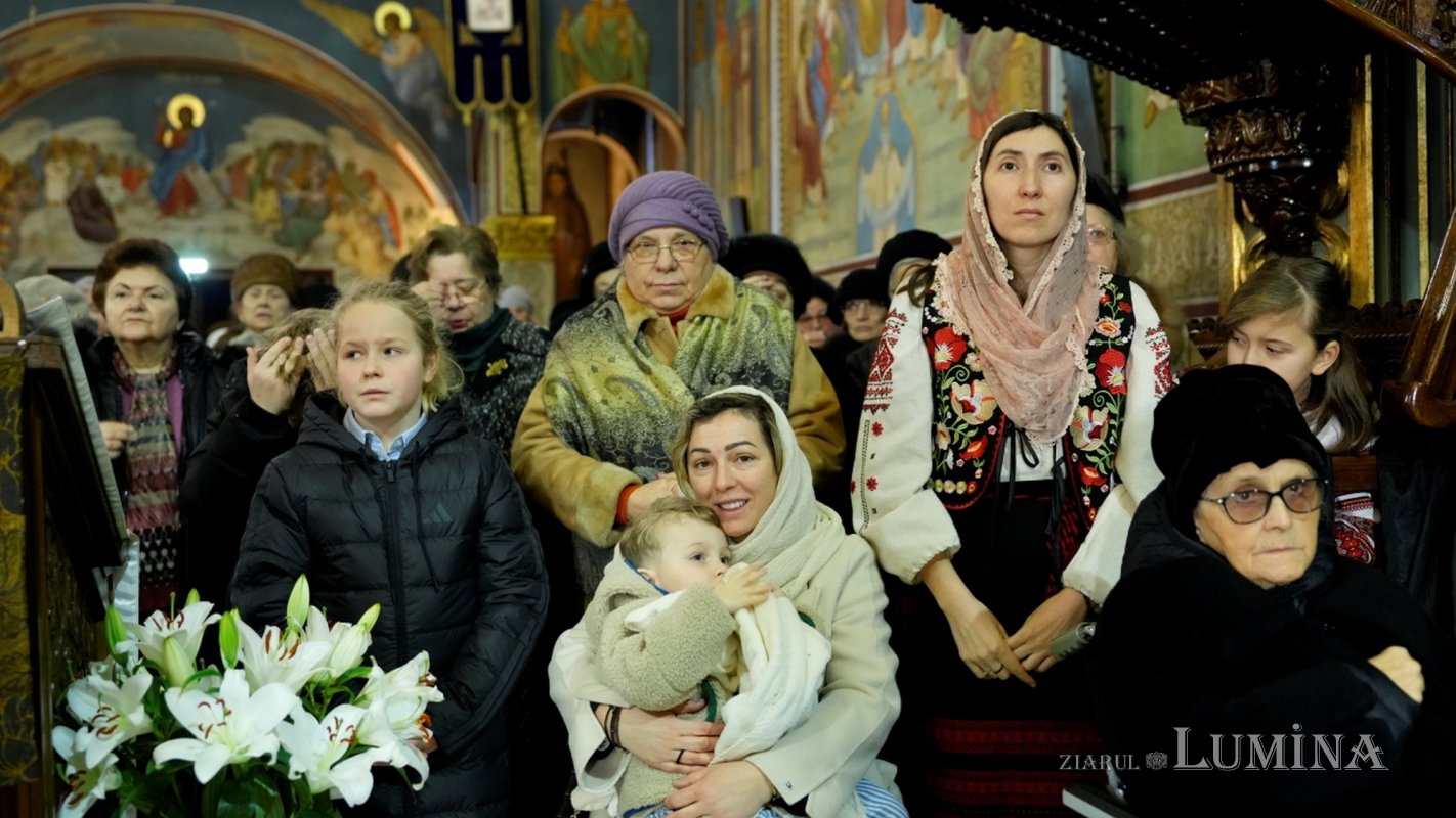 Binecuvântare arhierească pentru comunitatea din cartierul sibian Trei Stejari 353717