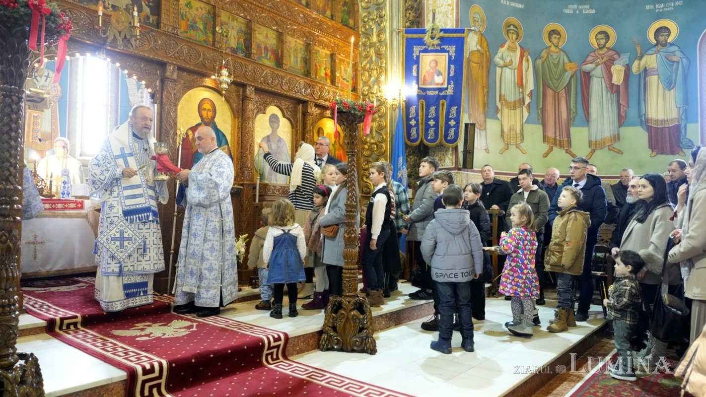 Binecuvântare arhierească pentru comunitatea din cartierul sibian Trei Stejari 353721