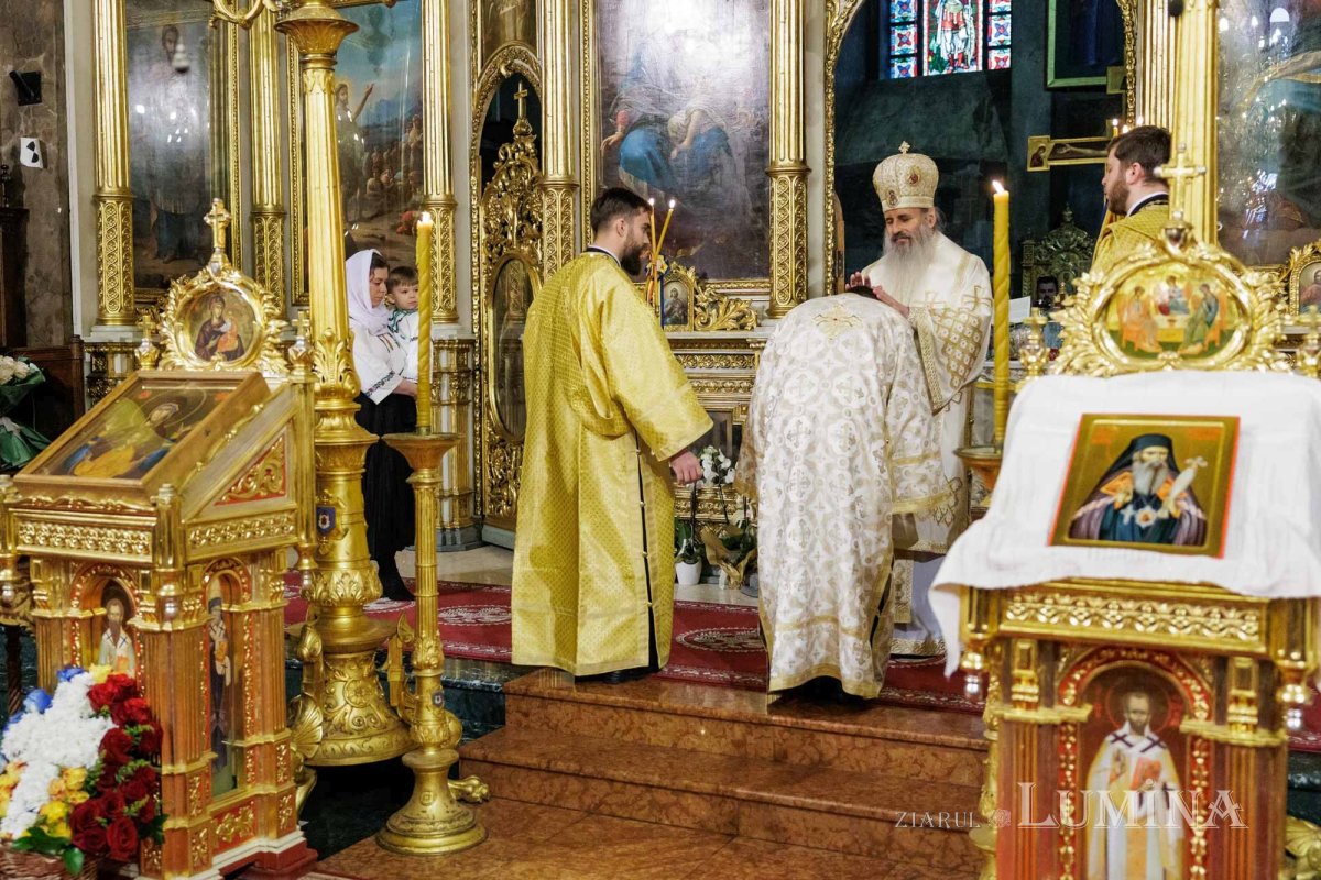 Sfântul Ierarh Iosif cel Milostiv, cinstit la Catedrala Mitropolitană din Iași 353756