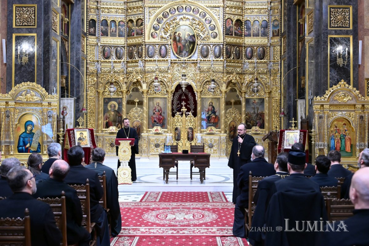 Provocări și perspective privind familia, discutate la un cerc pastoral 354016
