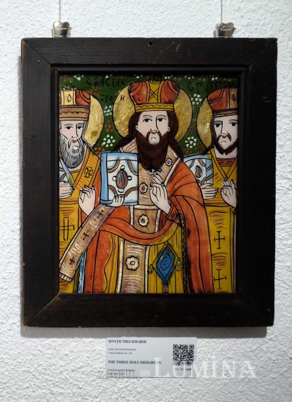 Sfinții Trei Ierarhi în icoanele pe sticlă din Transilvania 354058