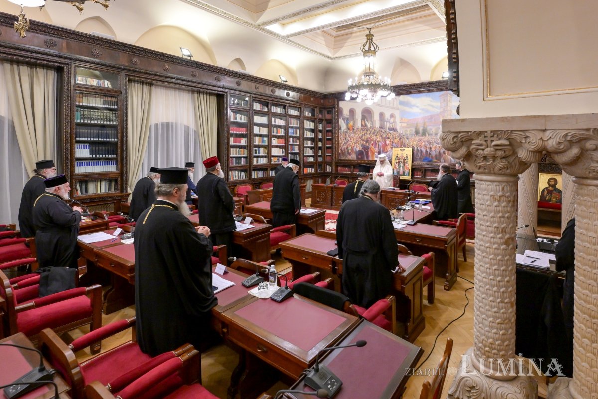 Ședință de lucru a Sinodului Mitropoliei Munteniei și Dobrogei 354634