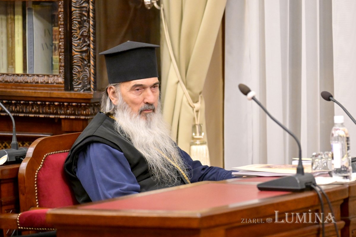 Ședință de lucru a Sinodului Mitropoliei Munteniei și Dobrogei 354638