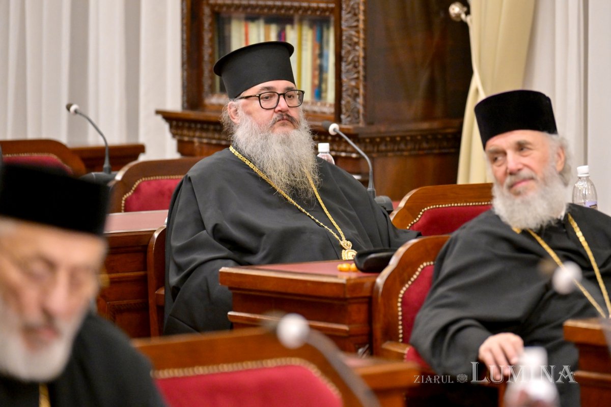 Ședință de lucru a Sinodului Mitropoliei Munteniei și Dobrogei 354645