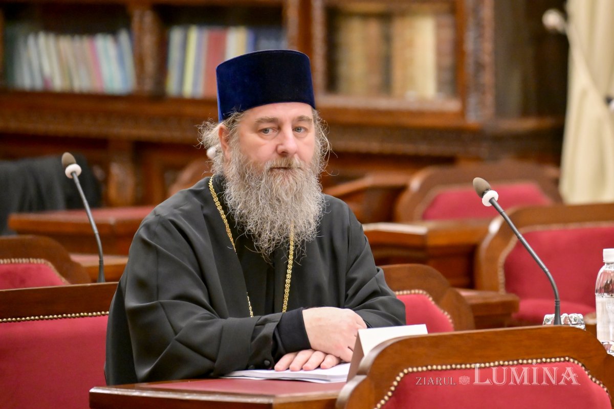 Ședință de lucru a Sinodului Mitropoliei Munteniei și Dobrogei 354648