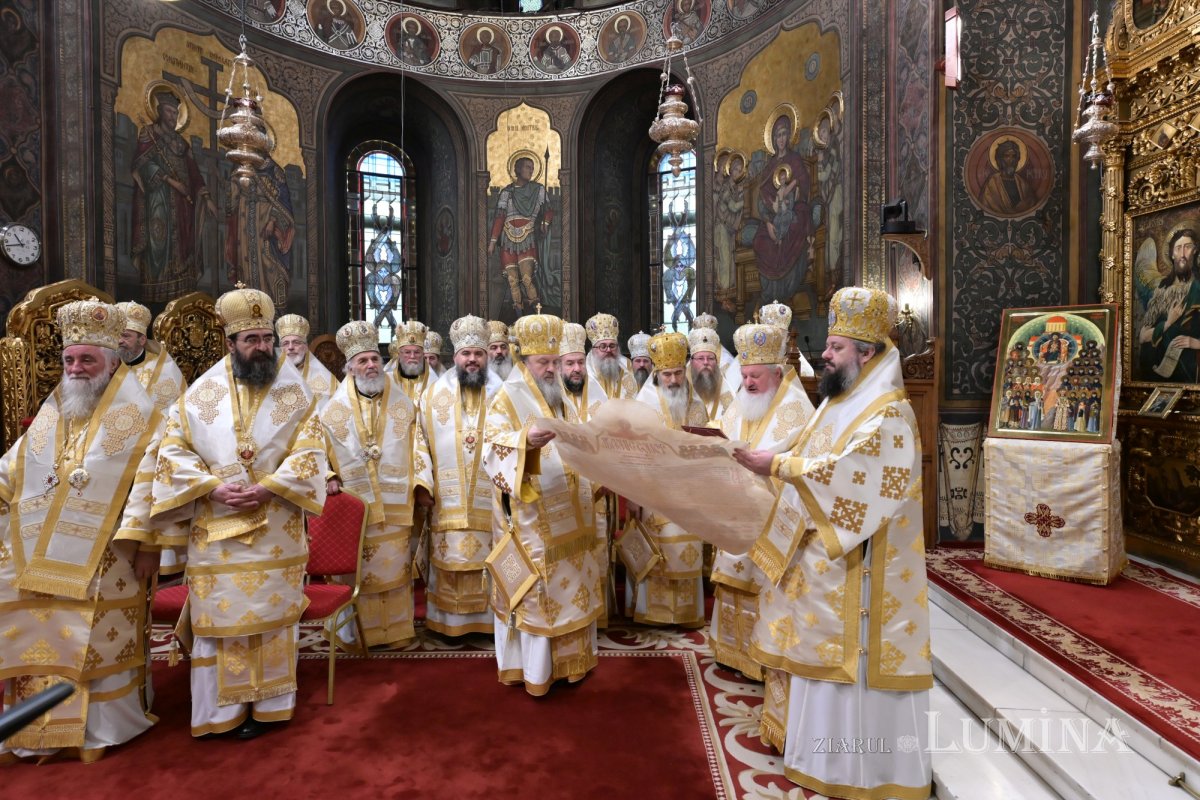 Proclamarea canonizării celor 16 femei românce cu viață sfântă la București 354737