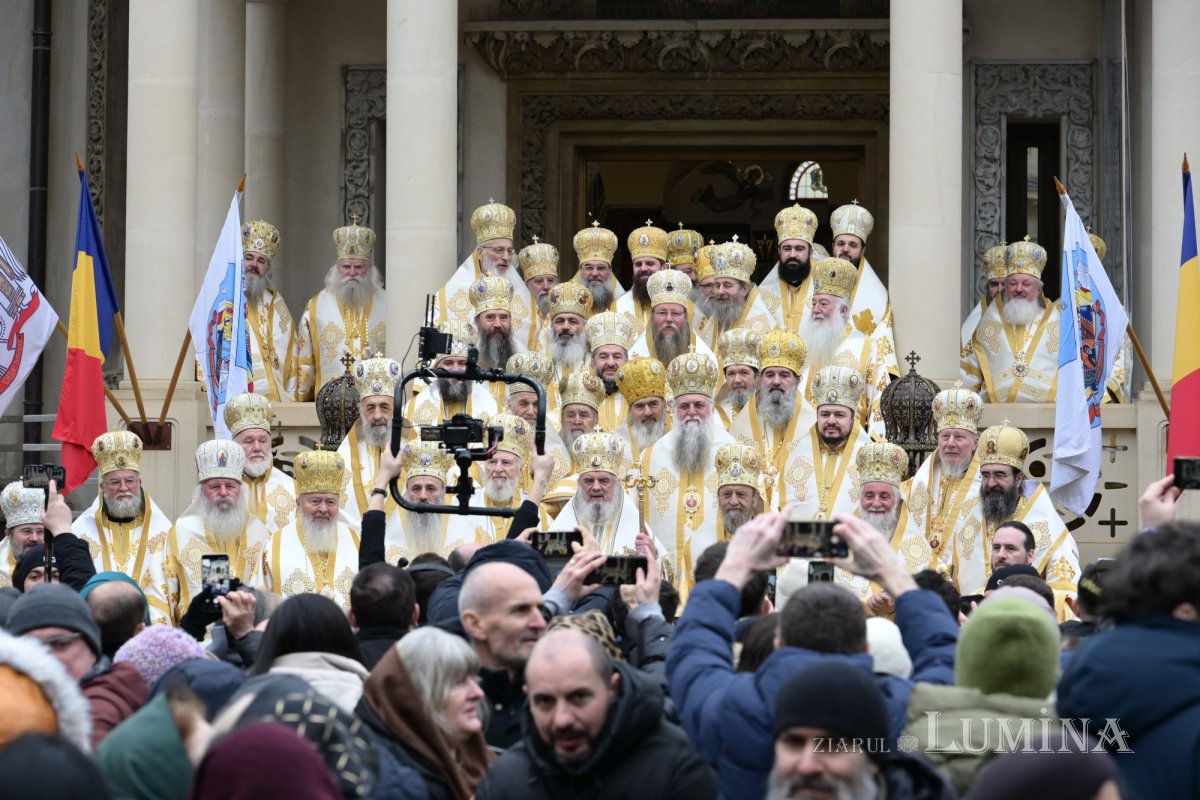 Proclamarea canonizării celor 16 femei românce cu viață sfântă la București 354754