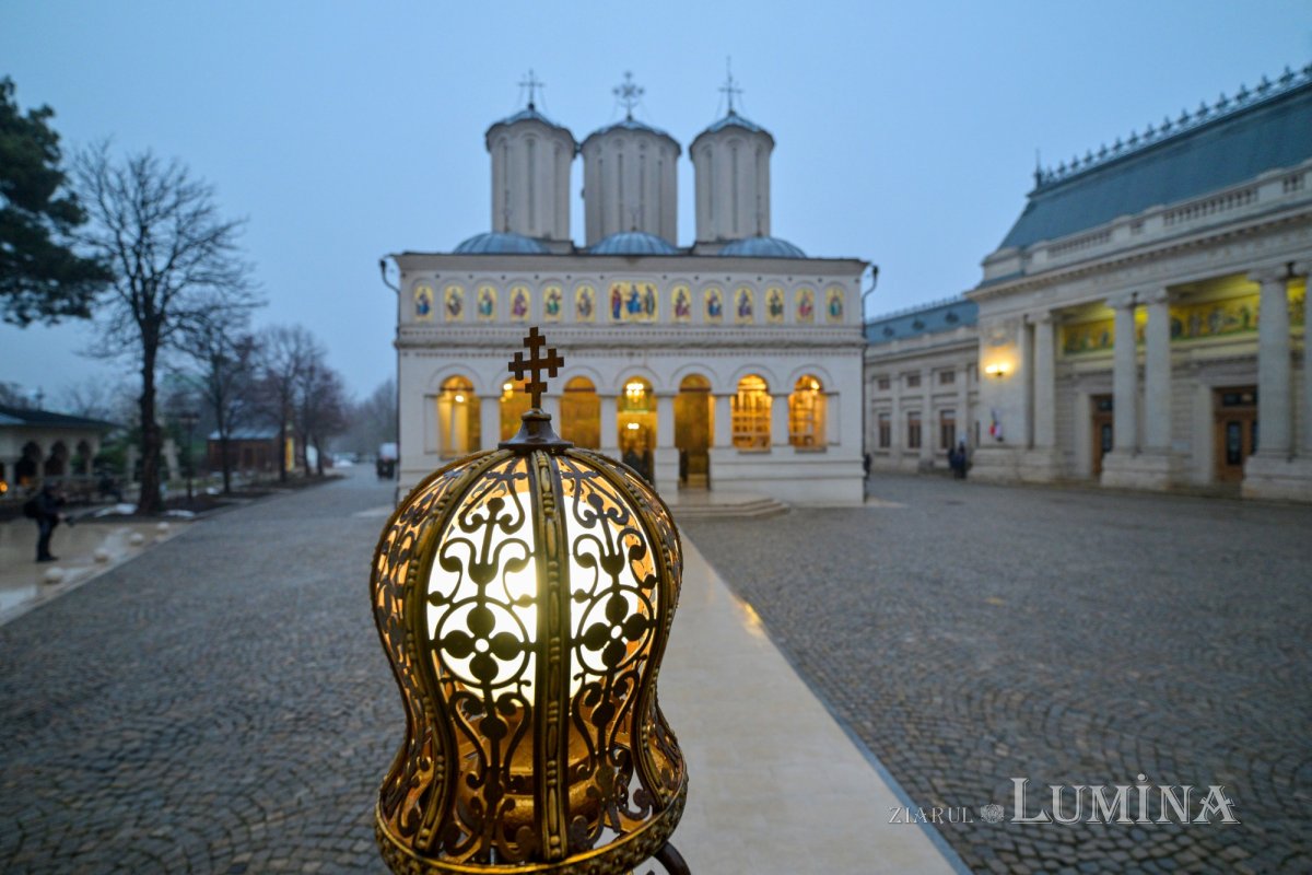 Proclamarea canonizării celor 16 femei românce cu viață sfântă la București 354790