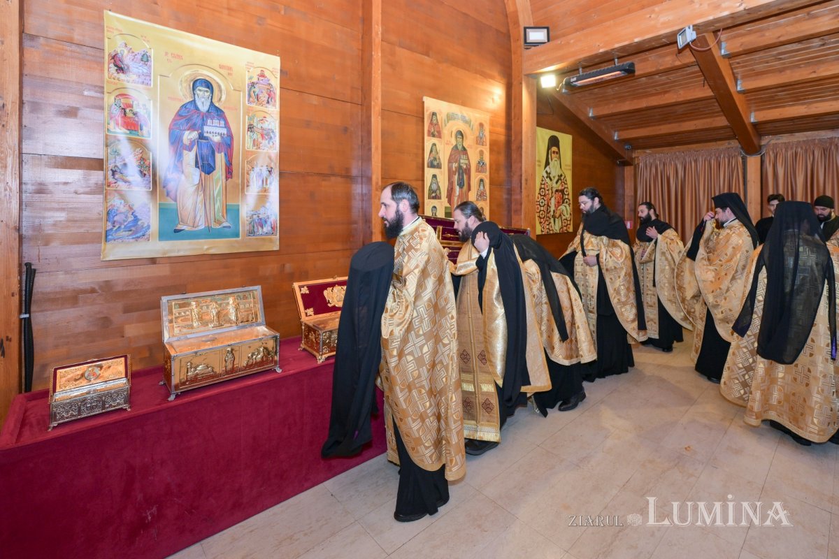 Proclamarea canonizării celor 16 femei românce cu viață sfântă la București 354797