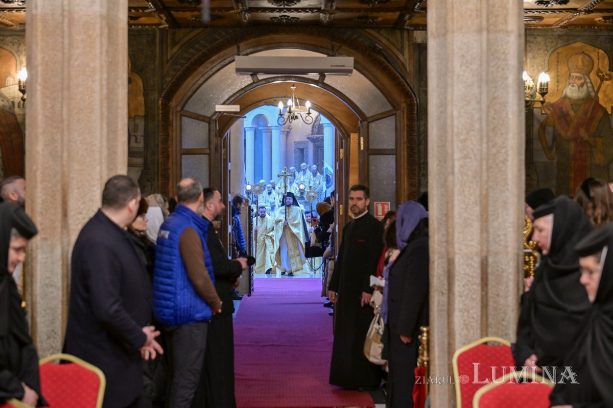 Proclamarea canonizării celor 16 femei românce cu viață sfântă la București 354798