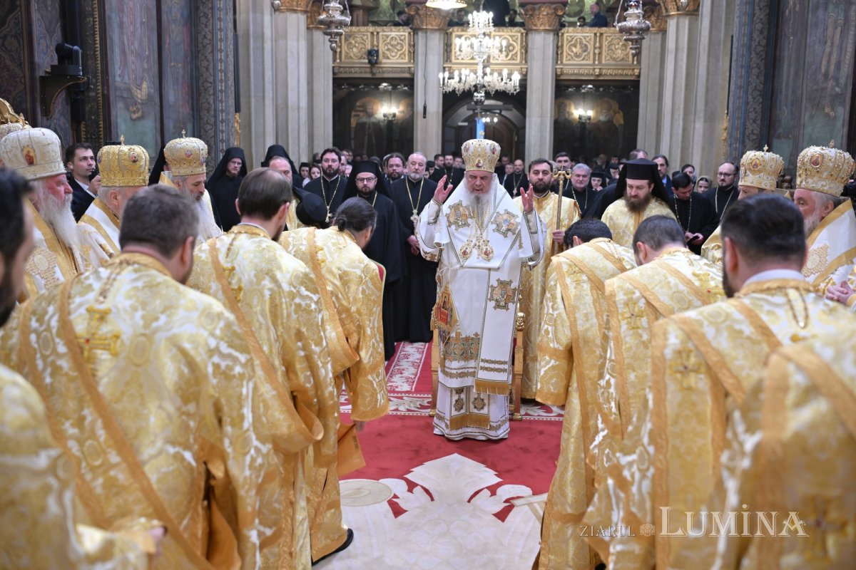 Proclamarea canonizării celor 16 femei românce cu viață sfântă la București 354800