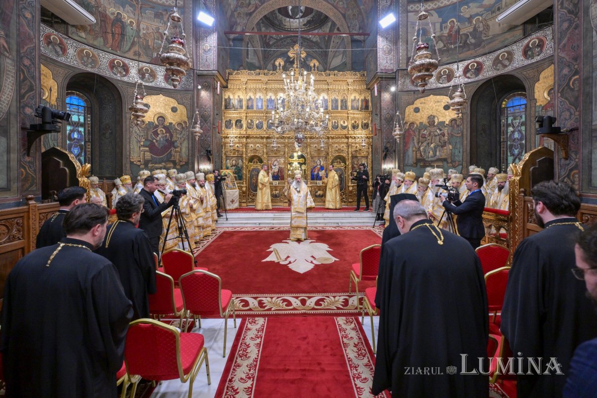 Proclamarea canonizării celor 16 femei românce cu viață sfântă la București 354810