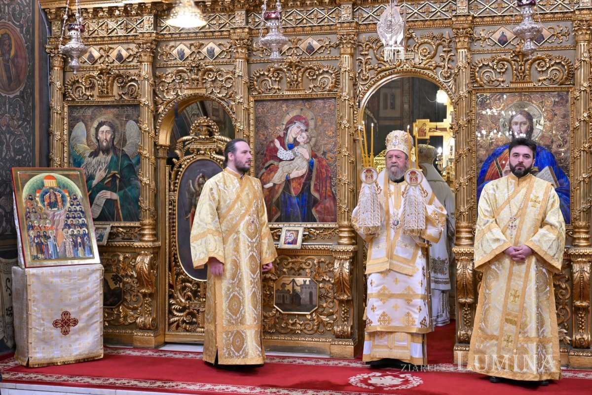 Proclamarea canonizării celor 16 femei românce cu viață sfântă la București 354815