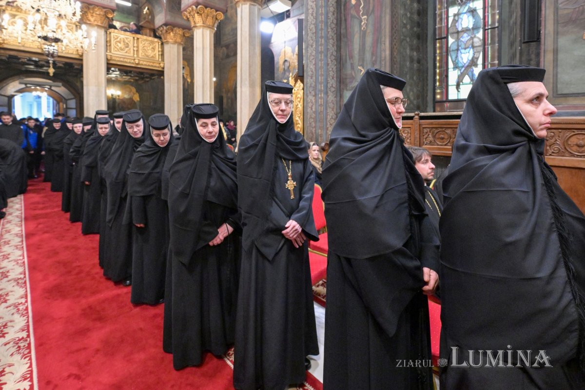 Proclamarea canonizării celor 16 femei românce cu viață sfântă la București 354827